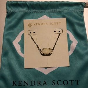Kendra Scott pendant